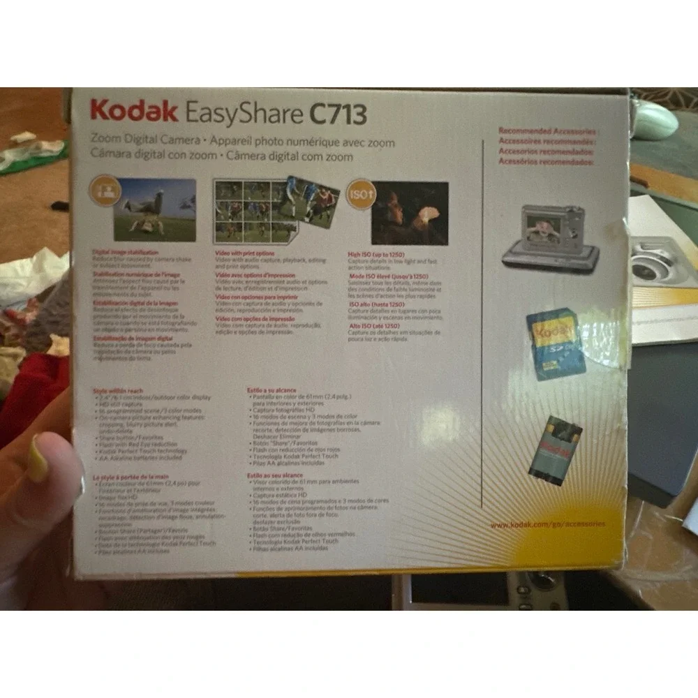 Kodak EasyShare C713 Digital Camera White 7.0MP 3x Zoom Parts Repair Bundle